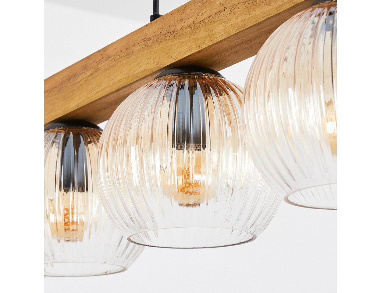 hofstein Hängeleuchte Hängelampe aus Metall/Holz/Riffelglas in Schwarz/Natur/Bernstein/Klar, ohne Leuchtmittel, moderne Pendelleuchte im Boho/Vintage-Design mit Holzbalken, 5 x E14 Bild 2