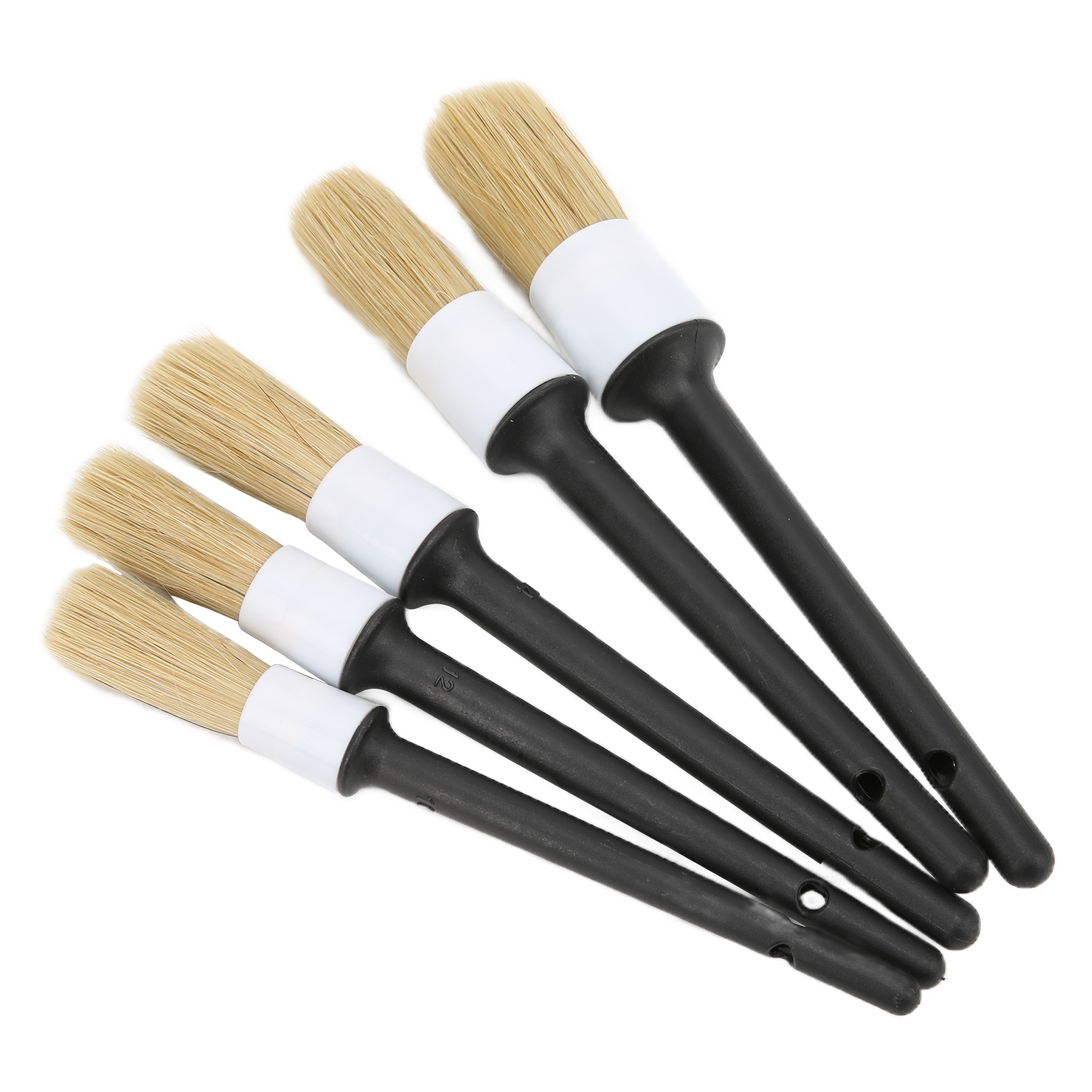 Set Mit 5 Autopflegebürsten Für Die Innen- Und Außenreinigung Von Motor, Auspuff, Ledersitzen, Weiß Und Grau.