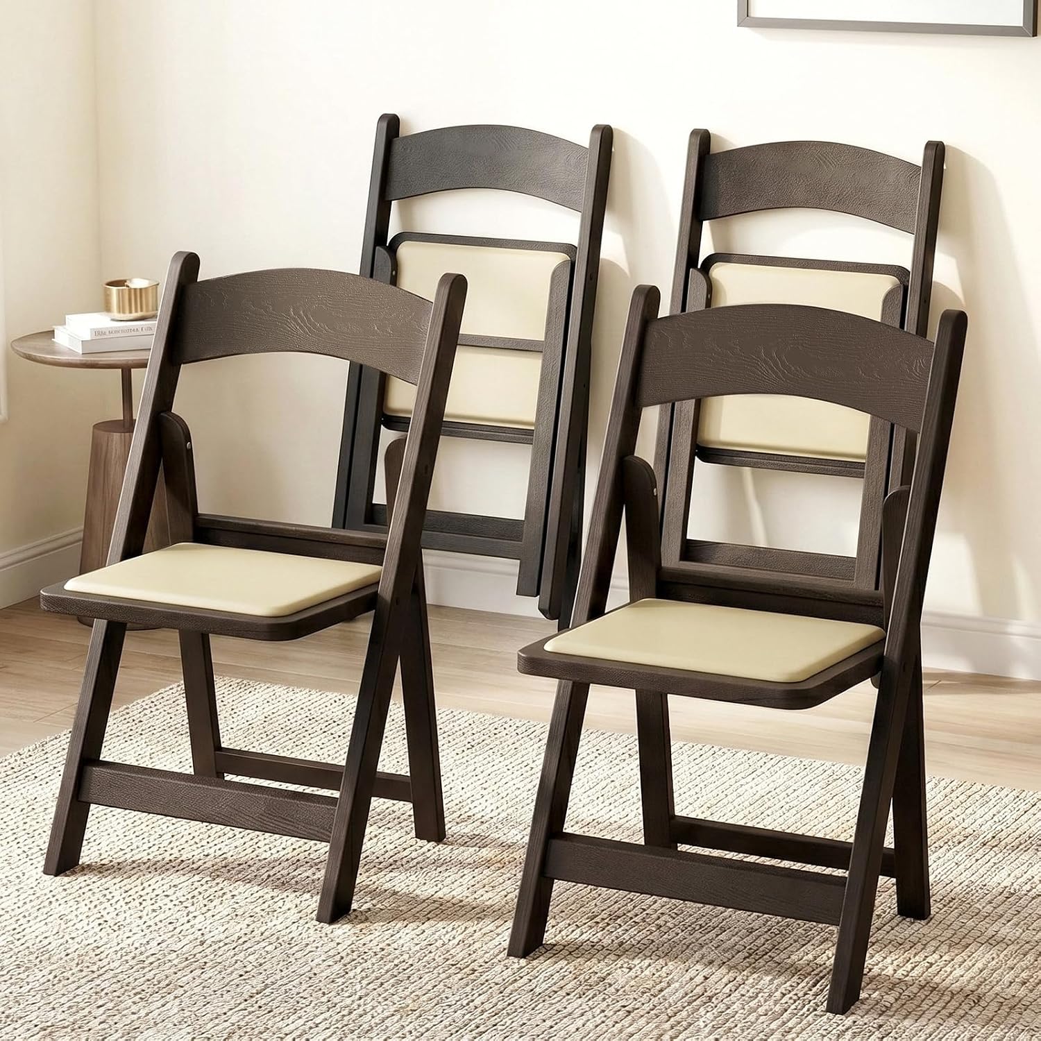 Klappstühle 4er Set Bis 200 Kg Belastbar, Aus Kunstharz Stapelbar, Uv-beständigem, Gast Stuhl Gepolstert Faltstuhl Für Gäste, Garten, Büro, Camping, Drinnen Und Draußen, Braun