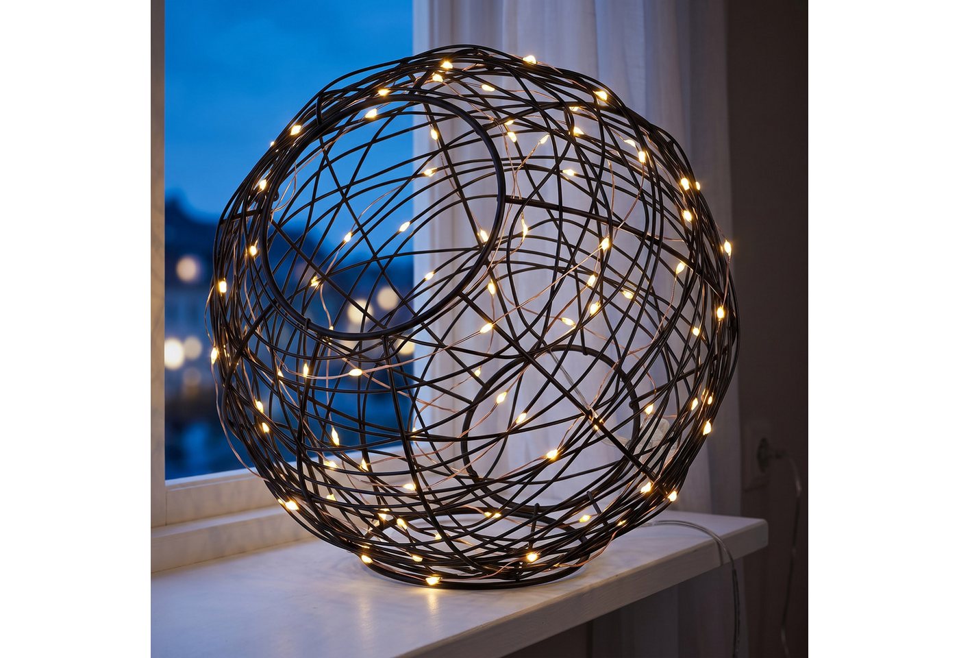 Relaxdays Led Dekokugel, Batteriebetrieben, Drahtkugel, Hängen & Stellen, Langes Kabel, Leuchtkugel, Ø 20 Cm, Schwarz Bild 5