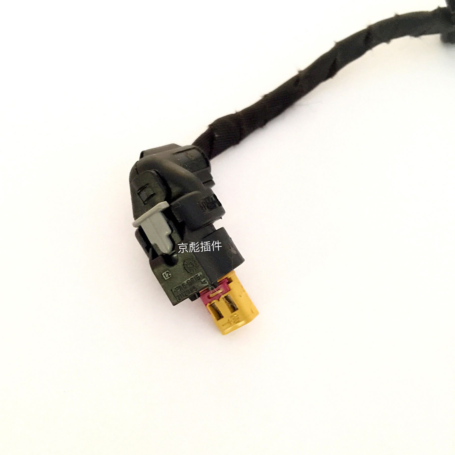 Audi, Volkswagen Magotan, Tiguan, Passat Nockenwellen-magnetventilstecker 4f0 973 702 (gebrauchtteile)