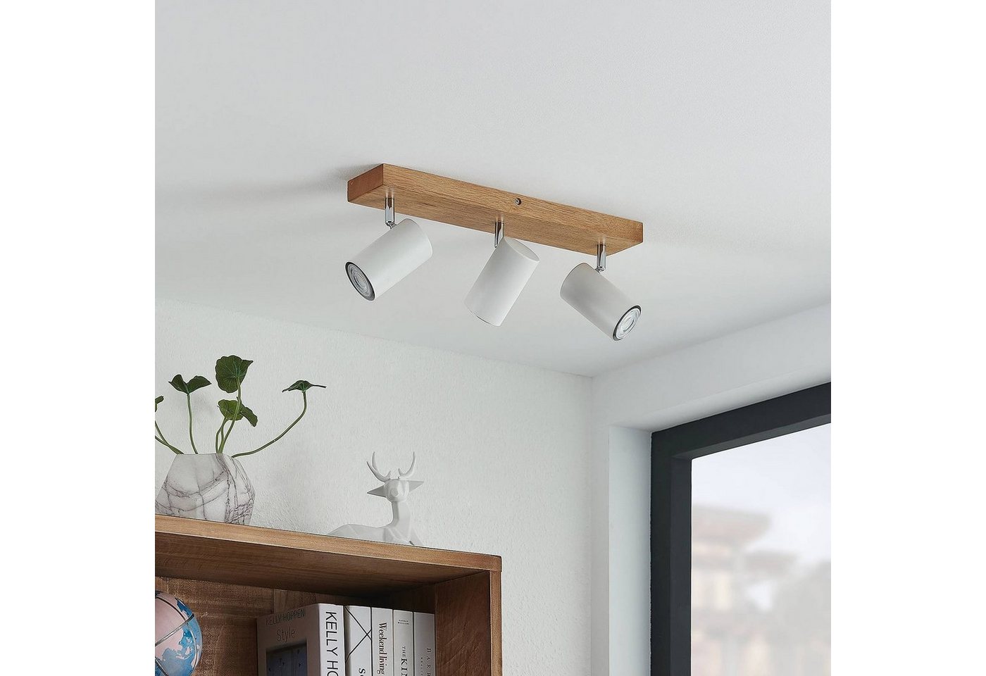 Lindby Deckenstrahler Maniva, Holz IP20, 3 x 8 W LED Bild 3