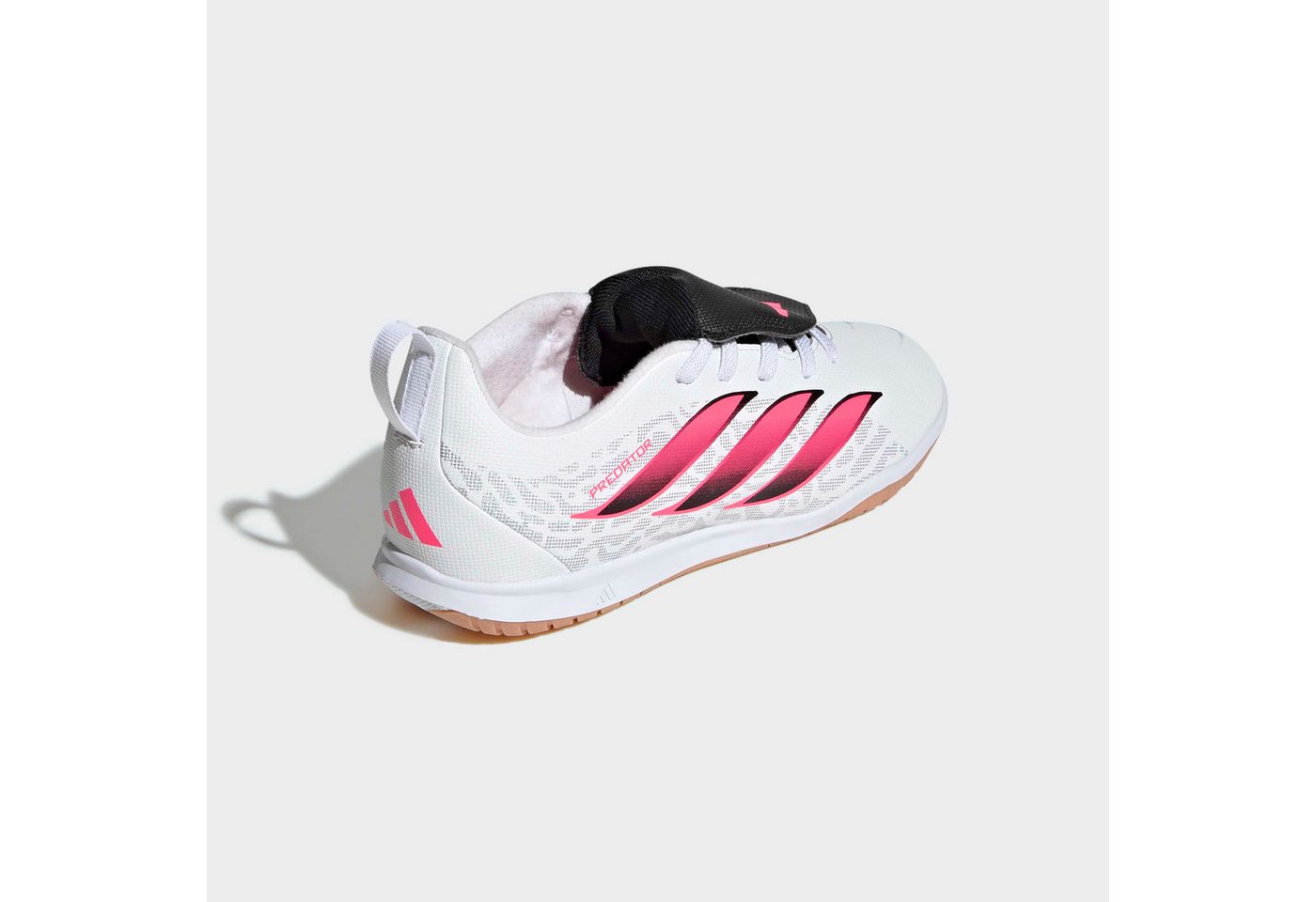 adidas Performance PREDATOR CLUB KIDS, HALLENBÖDEN, UMSCHLAGBARE ZUNGE Fußballschuh für Hallenboden, für Jugendliche & Kinder Bild 4