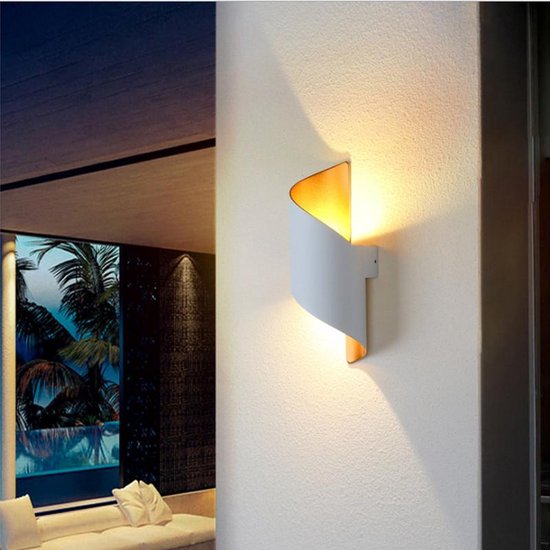 Moderne Wandleuchte – Für Den Innen- Und Außenbereich – Led – Weiß Und Goldfarben