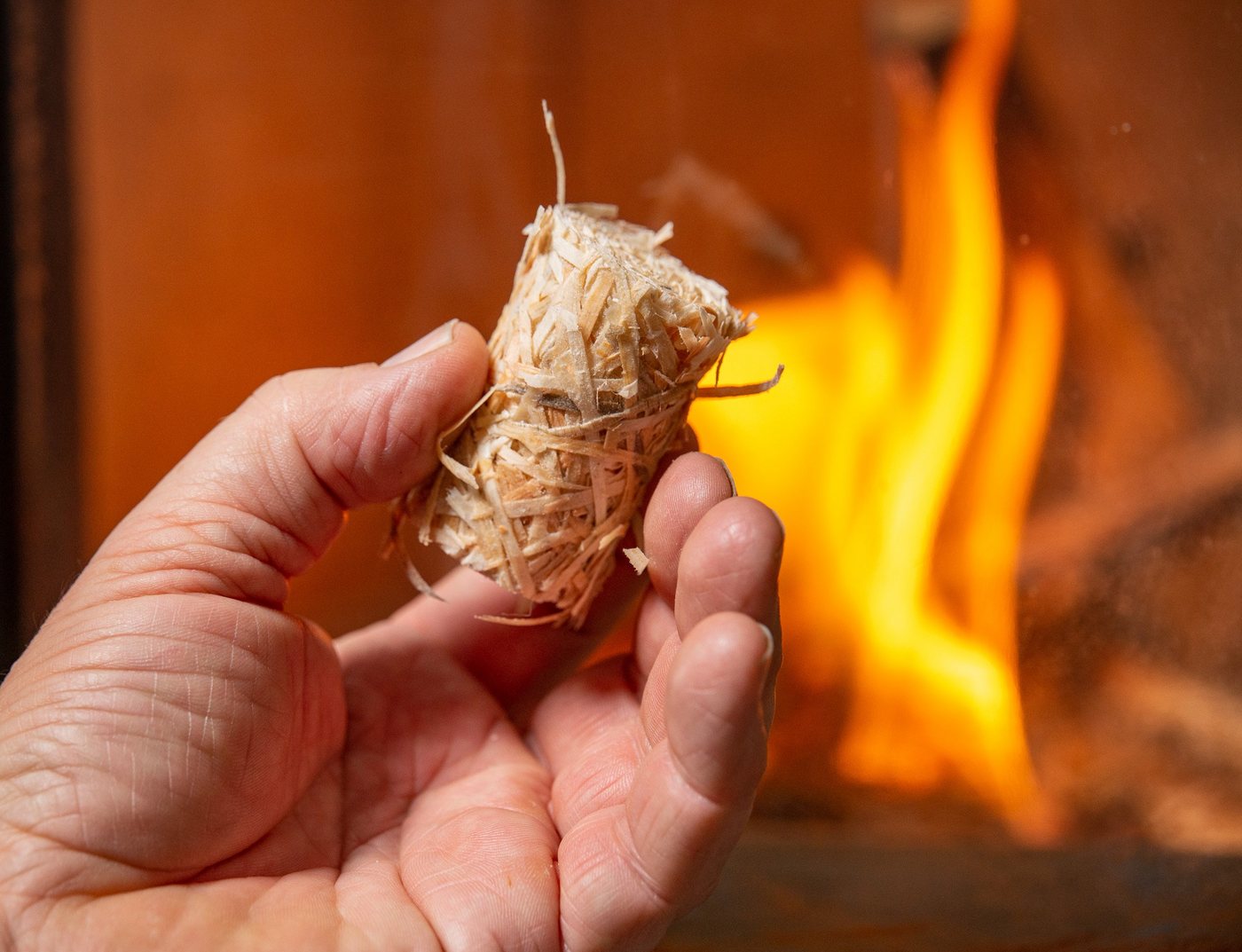 naturling Grillanzünder Holzwolle Anzünder gewachst, 5 kg, (400-St), natürliche Bio Anzündwolle für Kamin und Grill