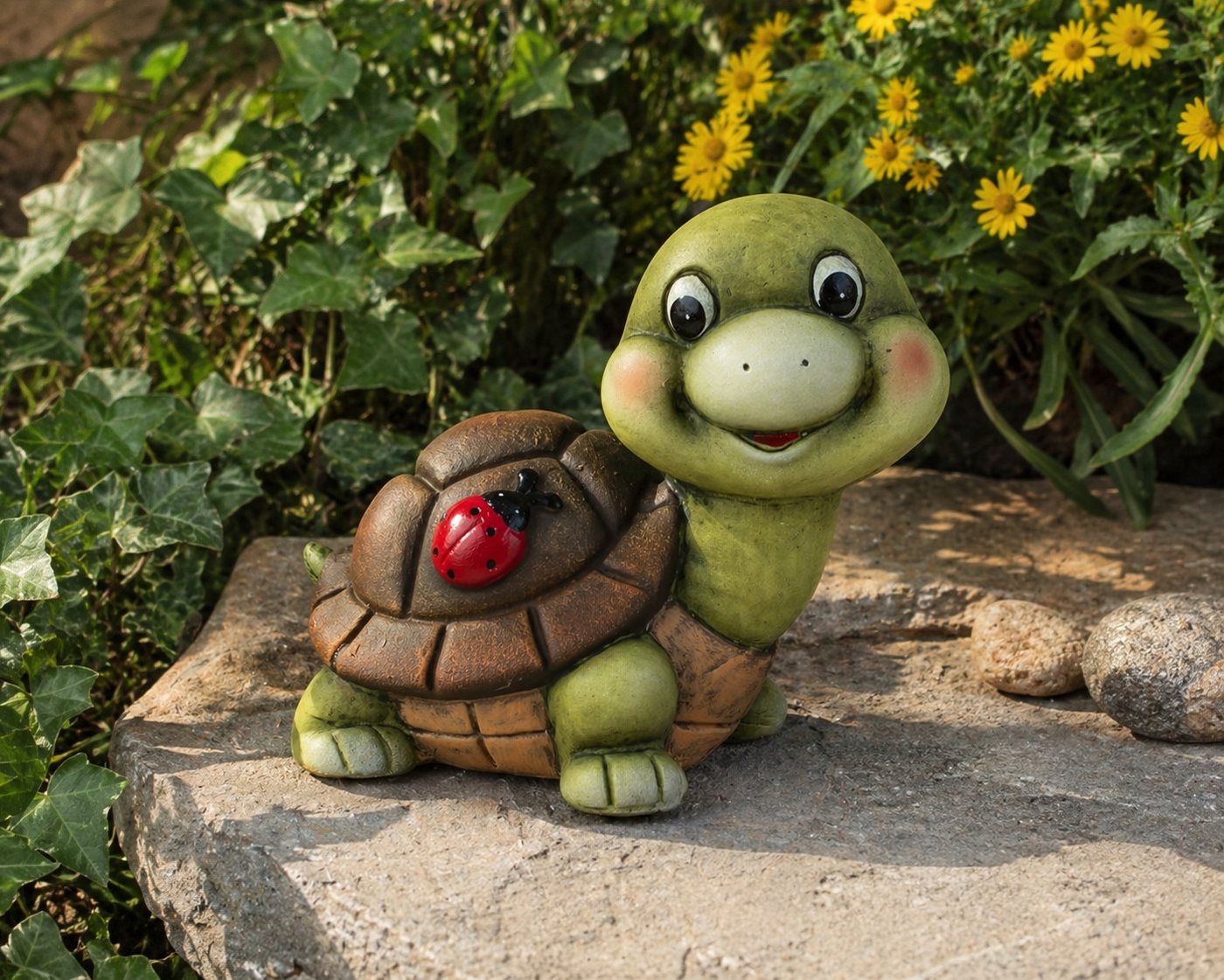 MF Gartenfigur Gartenfigur Schildkröte mit Marienkäfer Keramik 18,5 cm, (1 St)