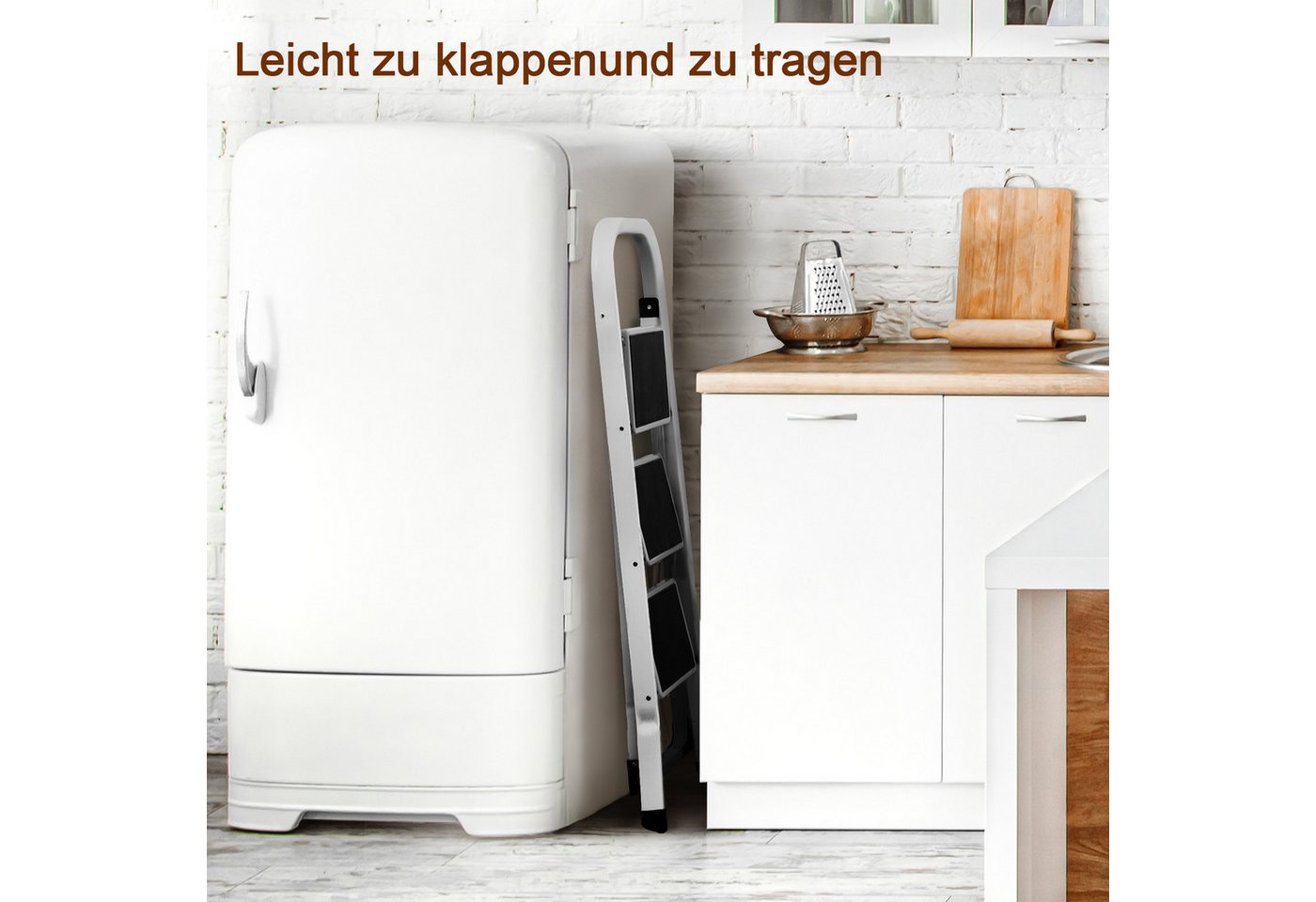 AMHANCIBLE Trittleiter 3-stufige Klapptrittleiter in Weiß, belastbar bis 150 kg (1-St), platzsparend & rutschfest, für Haushalt, Küche & Büro