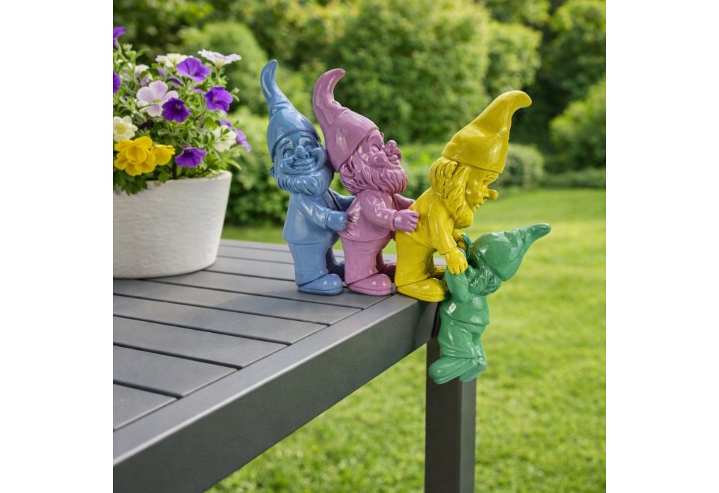 Online-Fuchs Gartenfigur für außen - 4 Wichtel, Gartenzwerge Kantenhocker - Garten Deko Figuren, (bunte Gartendekoration, 24 cm groß), ideal für Steine, auf dem Tisch oder in großen Blumentöpfen Bild 3
