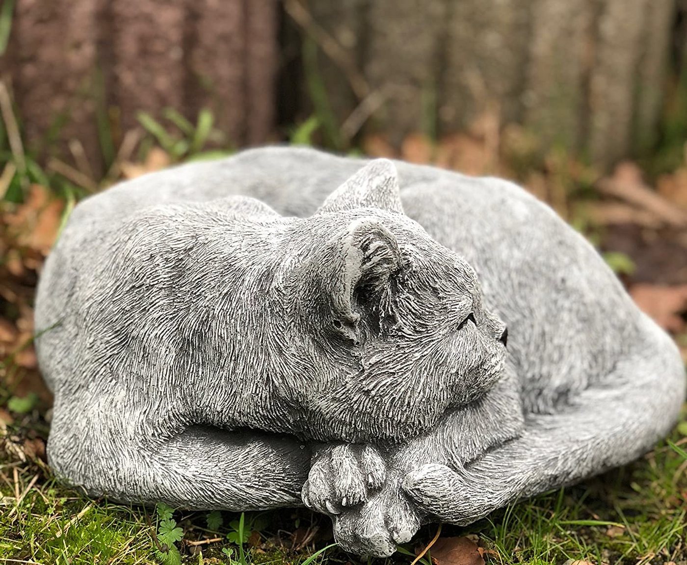 Stone and Style Gartenfigur Frostfeste Steinfigur schlafende Katze Kater Carlos