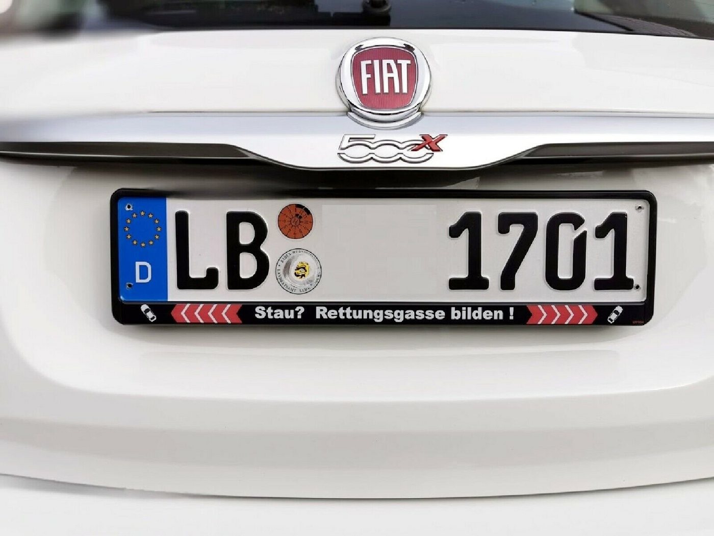 PistolaPeppers Warnschild Zwei Kennzeichenhalter BEI STAU RETTUNGSGASSE BILDEN 2er Schildhalter Bild 2