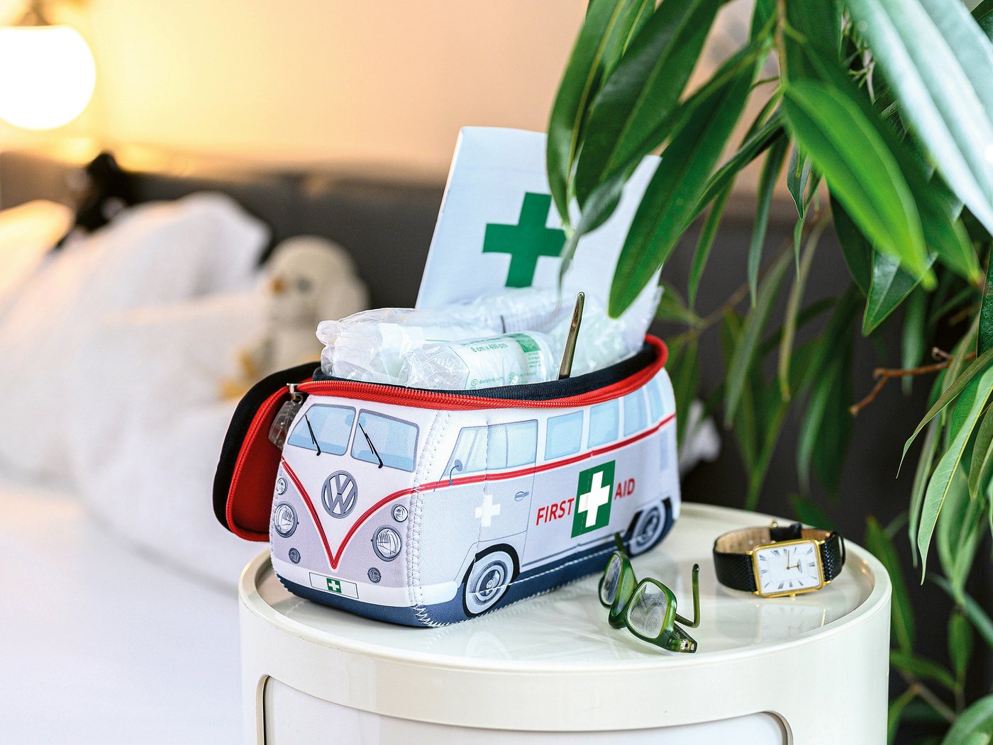 VW Collection by BRISA Erste-Hilfe-Koffer VW Bus T1, Erste-Hilfe-Set fürs Auto