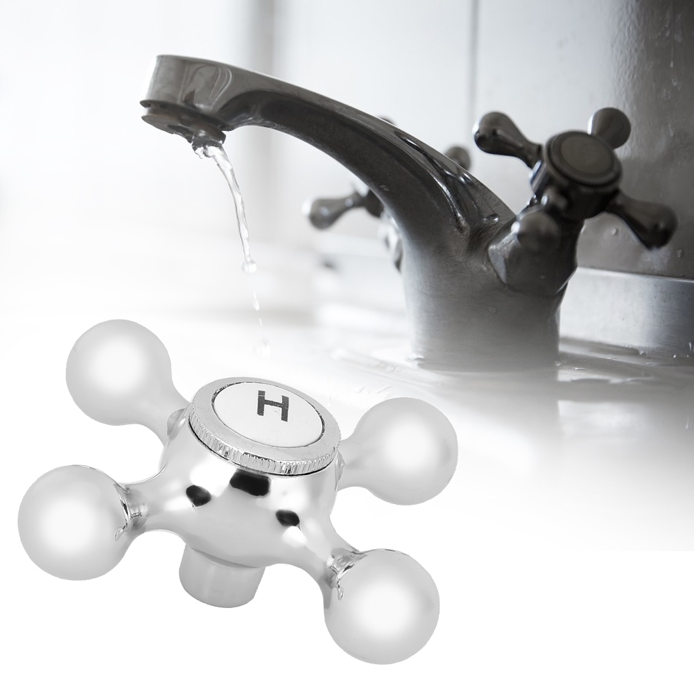 Einzigartiger, Formschöner Wasserhahn Aus Kupfer Für Den Heimgebrauch