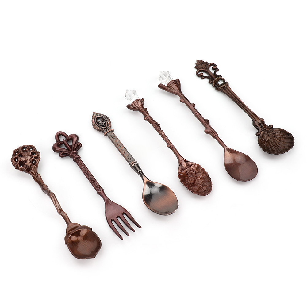6-teiliges Set Innovatives Vintage-retro-besteckset Aus Zinklegierung (löffel, Gabel, Küchenaccessoire) (rotbronze, Herzförmiger Gabelgriff)