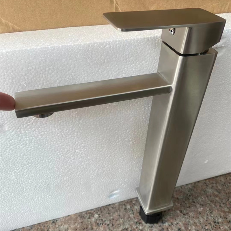 Schwarzer Warm- Und Kaltwasserhahn Aus Edelstahl 304 Für Badezimmer-waschtisch/waschbecken - Hochwertiges, Gebürstetes Design Aus Edelstahl 304
