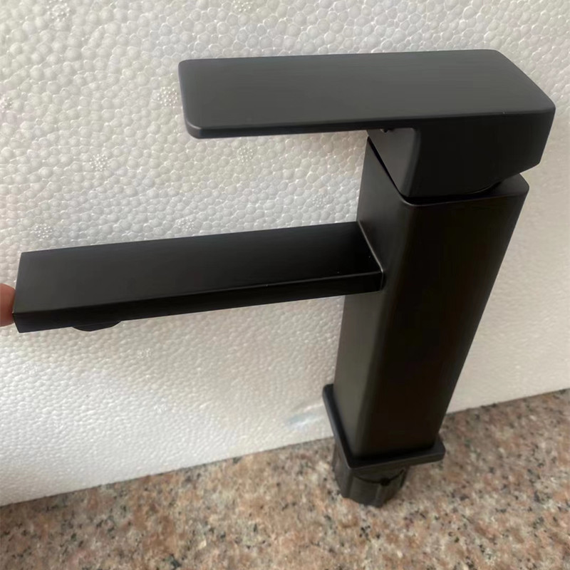 Schwarzer Warm- Und Kaltwasserhahn Aus Edelstahl 304 Für Badezimmerwaschbecken/waschtische – Flaches Design Aus Schwarzem Edelstahl 304