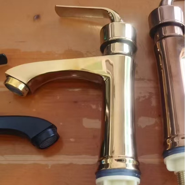 Waschbeckenarmatur, Einloch-waschbecken Mit Einem Kaltwasserventil, Unterbauarmatur Mit Einem Kaltwasserventil Vergoldete, Flache Einloch-teekannenarmatur Mit Kaltwasseranschluss.