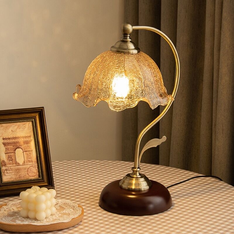 Vintage-tischleuchte Mit Blumenmuster, Kleine Und Elegante Nachttischlampe, 3 Farbtemperatureinstellungen Mit Getöntem Glas, 45 Cm, Hübsche Schreibtischlampe Mit Blumenmuster Für Wohn- Und Schlafzimme