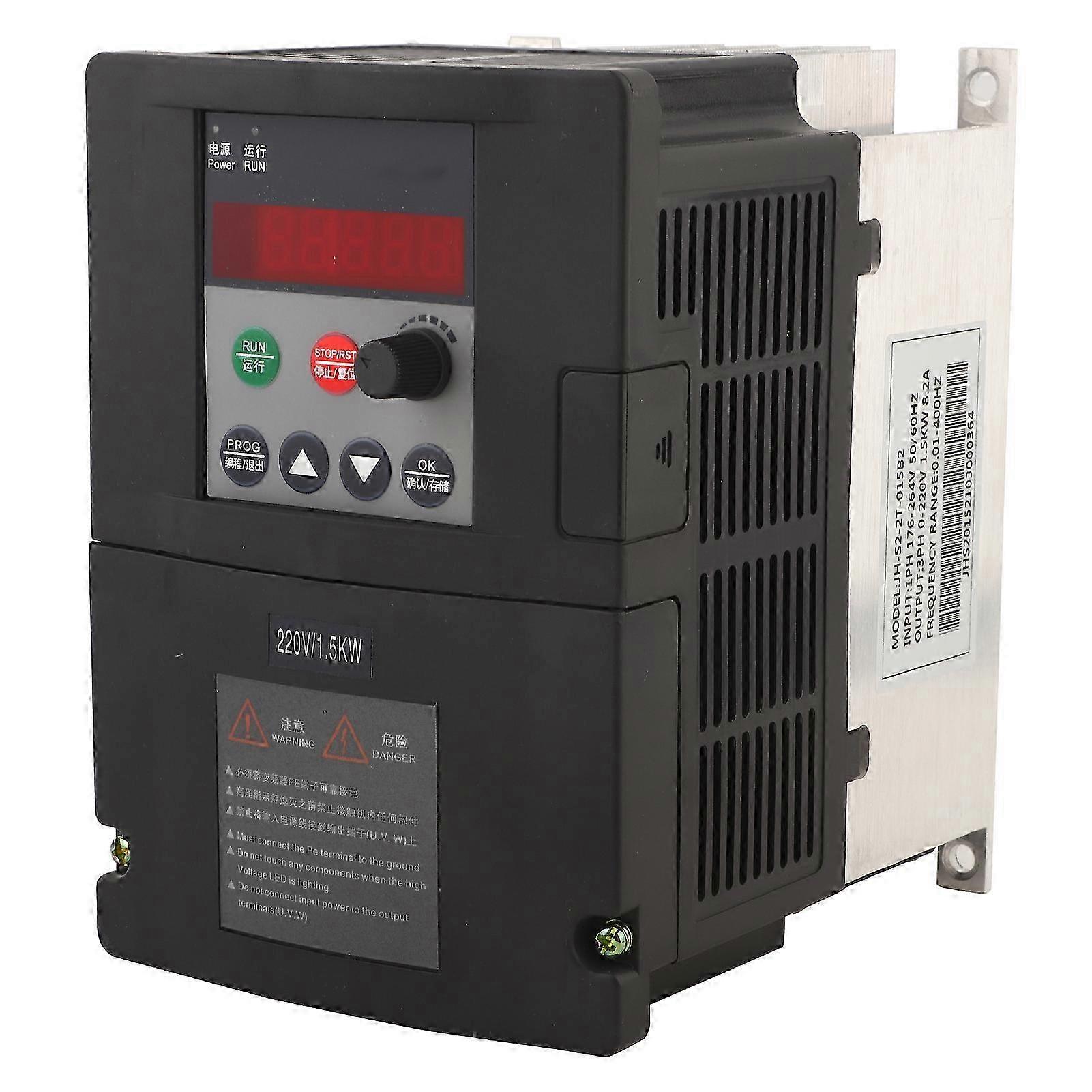 Einphasen- Auf Dreiphasen-frequenzumrichter 1,5 Kw, Motordrehzahlregler, Schwarzes Aluminiumgehäuse, 220-v-netzteil, Kompakter Wechselrichter Für Industrielle Und Private Anwendungen.