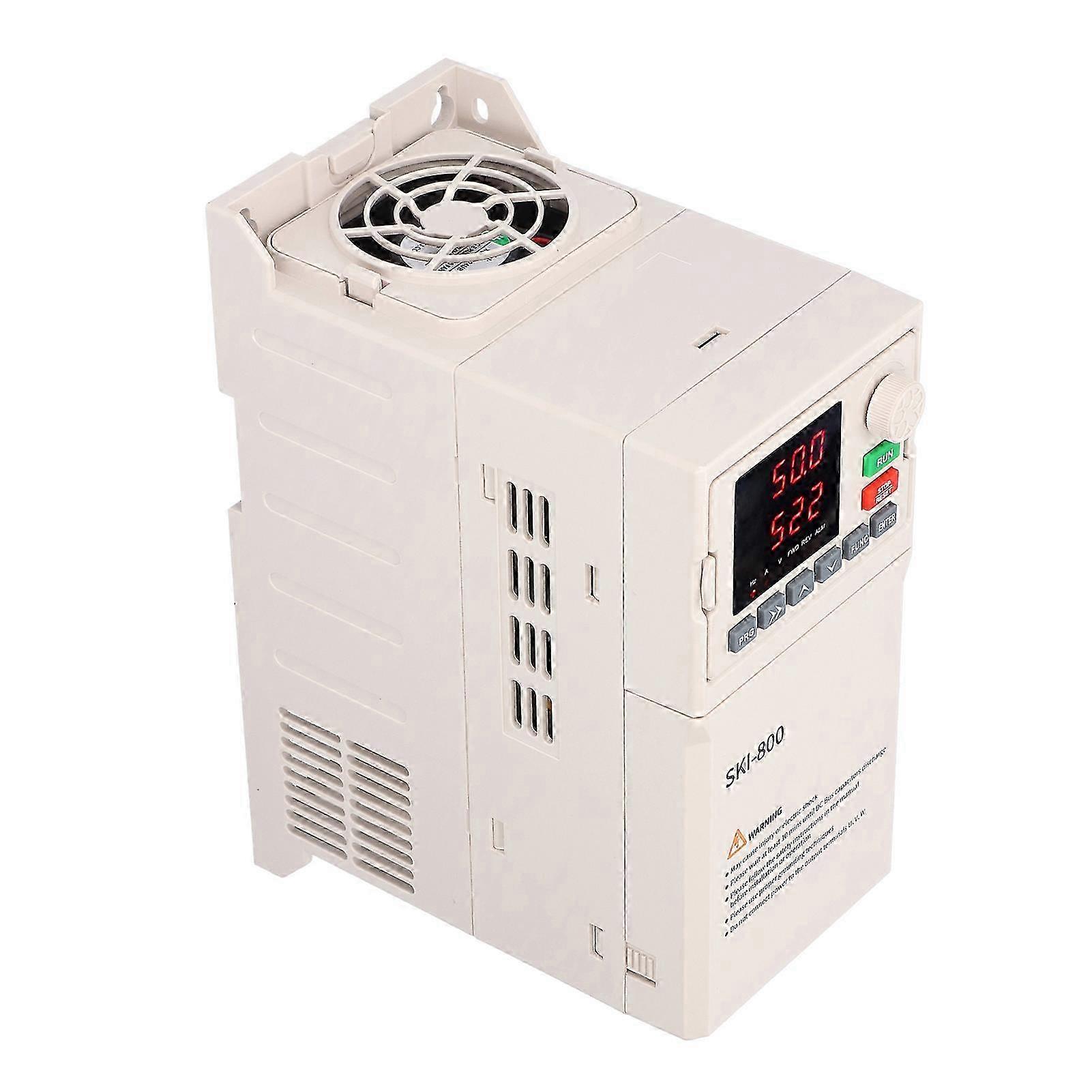 Sako Vector Ski800 1,5 Kw Frequenzumrichter, Dreiphasiger 380 Vac Eingang, 0-380 Vac Ausgang, Für Den Einsatz In Der Schwerindustrie, Robuster Drehzahlwandler, Präzise Motorsteuerung.