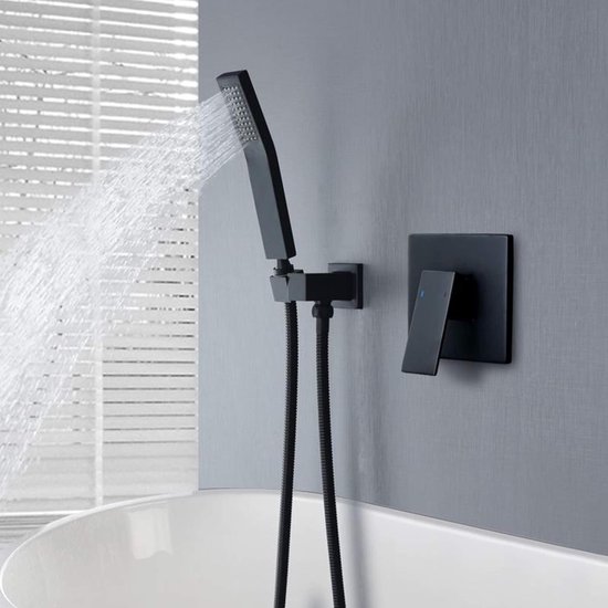 Luxuriöse Handbrause Mit Hohem Wasserdruck Quadratischer Duschkopf Mit Silikonablauf Und Chromoberfläche Für Ein Erfrischendes Duscherlebnis