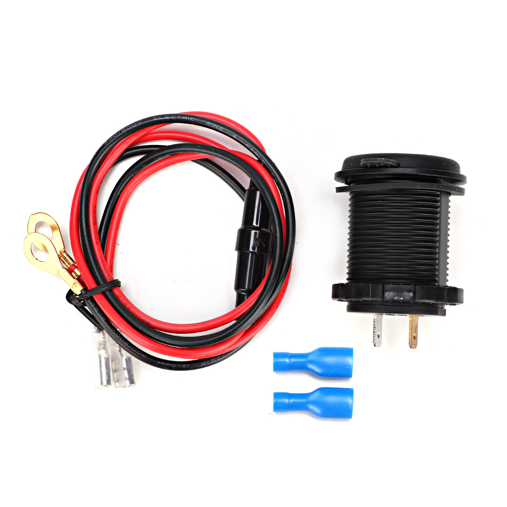 2,1-a-usb-autoladegerät (grün), Voltmeter Mit Spannungsanzeige, Wasserdichte Zigarettenanzünderbuchse (ip66), Zwei Dc-anschlüsse (12–24 V)