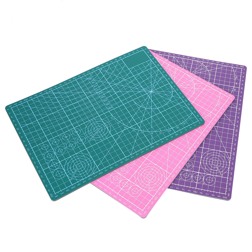 Set Mit 3 A4 Pvc-schneidematten, Doppelseitig Kariert, Vielseitig Einsetzbar, Für Schule, Büro, Malerei Und Gravur.