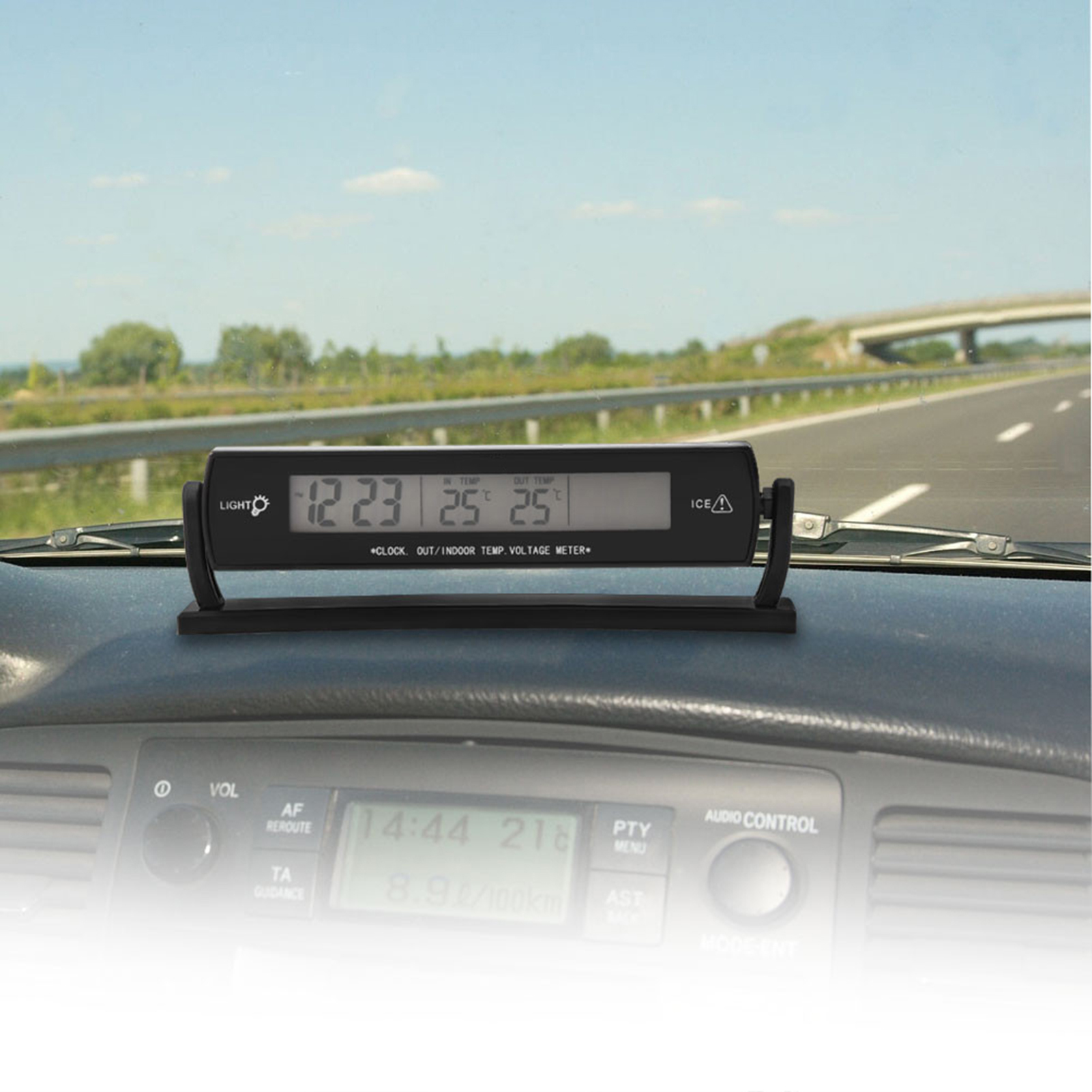 Hochpräzises Digitales Lcd-thermometer-voltmeter Für Autos Mit Temperatur- Und Spannungsanzeige.