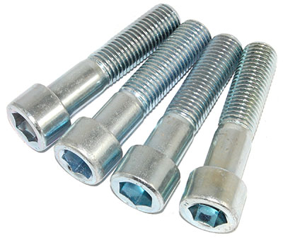 Verzinkte Innensechskantschraube 82302 Kl.88 680mm - 302 680 Zn