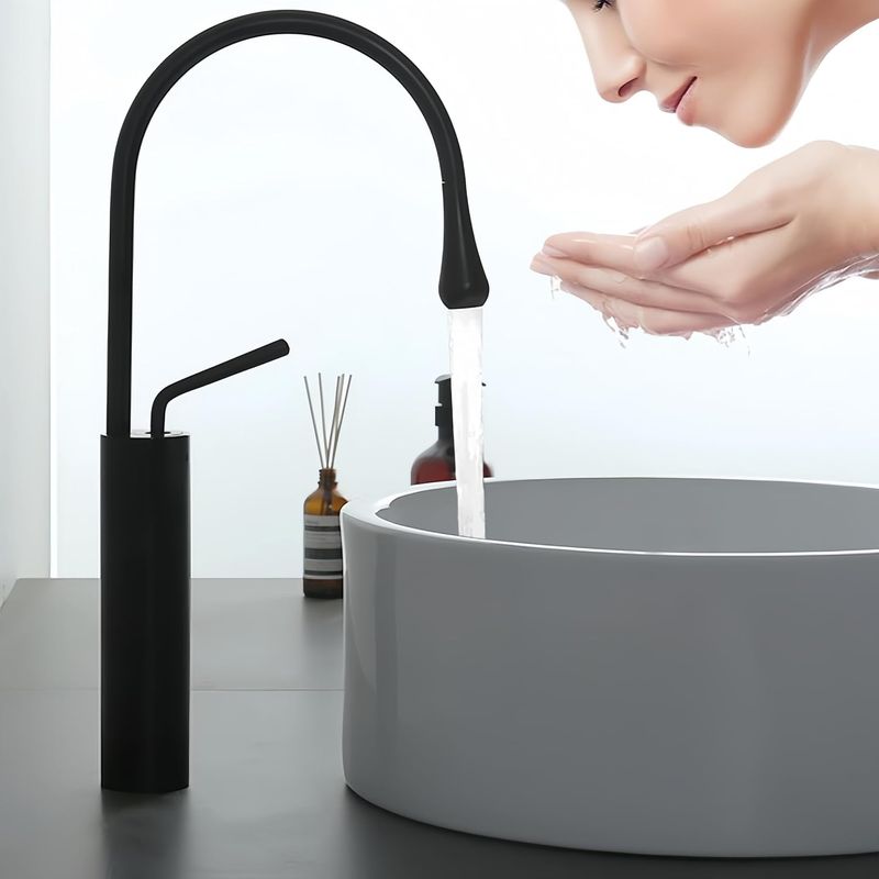 Schwarze Messing-waschtischarmatur Mit Schwanenhals, Langem Auslauf, Hohem Bogen, Schwenkfunktion, Modernem Und Elegantem Design In Tropfenform Inklusive Schläuchen