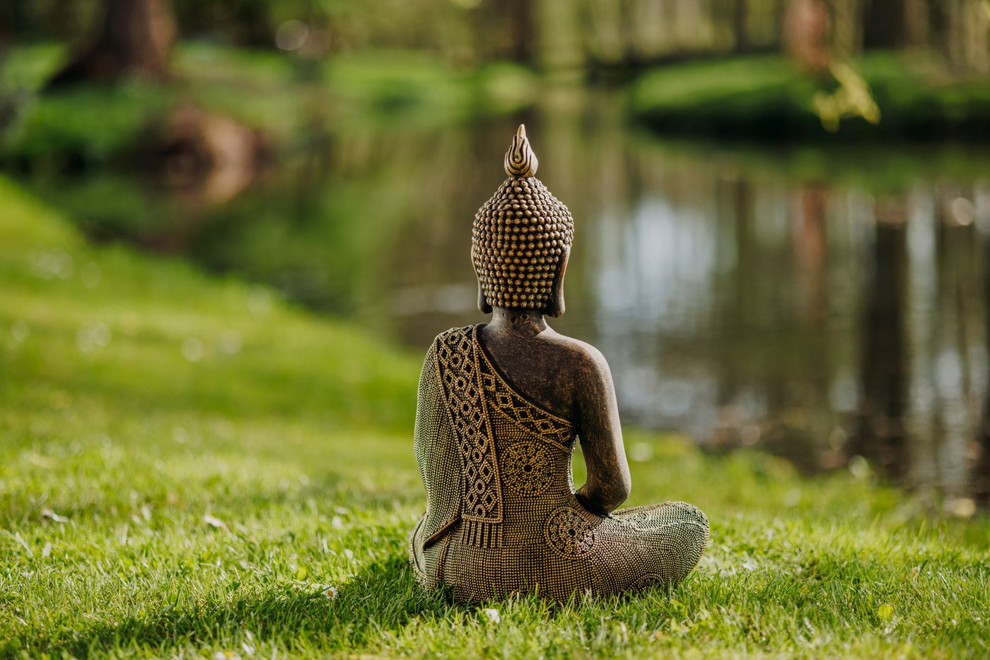 gartendekoparadies.de Gartenfigur Thailändische Buddha Statue, Steinfigur H. 49 cm, 16 kg, Frostsicher Bild 4