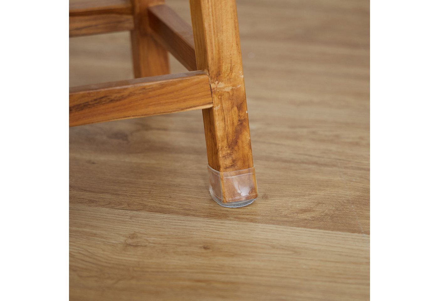Relaxdays Stuhlbeinkappen 32er Set Kunststoff Filz Transparent Rutschfest Geräuschmindernd 3,5 cm x 4 cm 9 g Bild 5