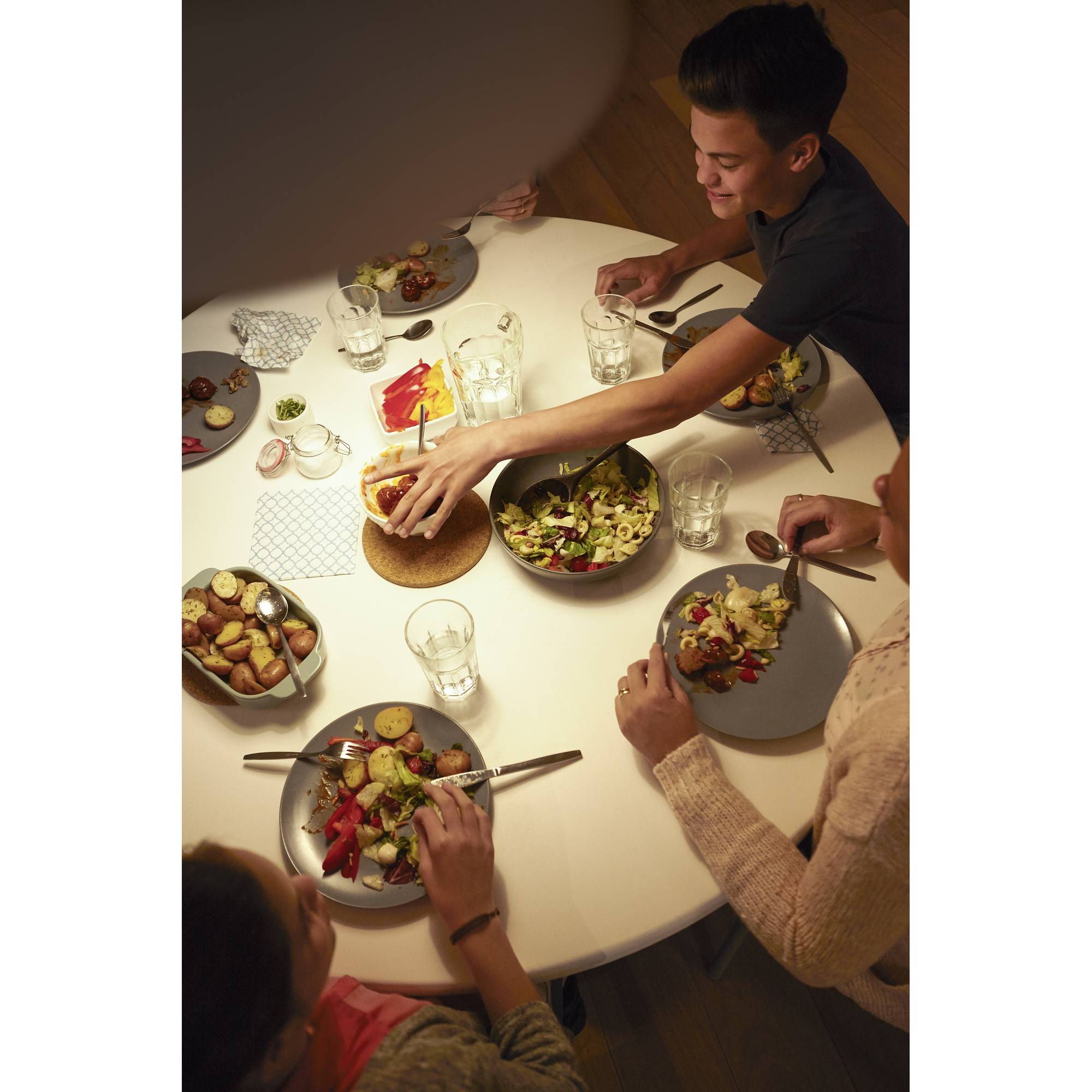 Philips LED-Leuchtmittel Stiftsockel G9 4,8W warmweiß Bild 3