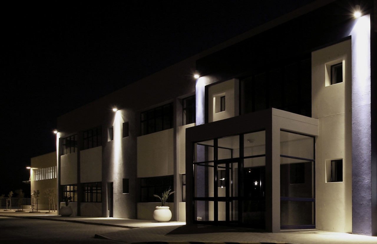 Philips LED Flutlicht ProjectLine 50W warmweiß Bewegungsmelder Bild 2