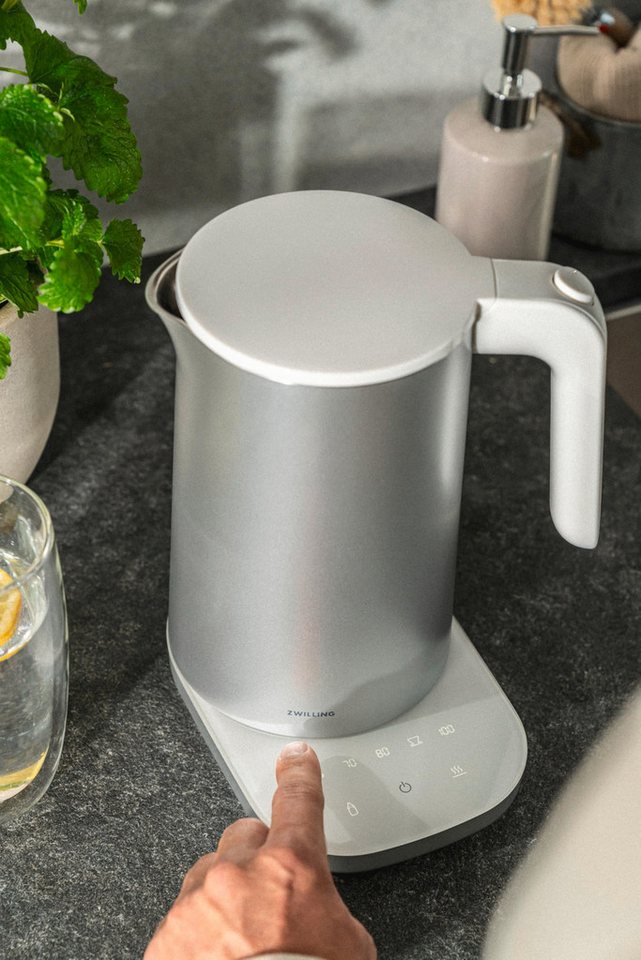 ZWILLING 1027166 Enfinigy Wasserkocher (1 Liter, 1.850 Watt, Kunststoff/Edelstahl, Silber, 6 Temperatureinstellungen, Warmhalten, 360°-Basisstation, Sensor-Touch-Display, Doppelwandgehäuse, 70-Grad-Öffnung) Bild 5
