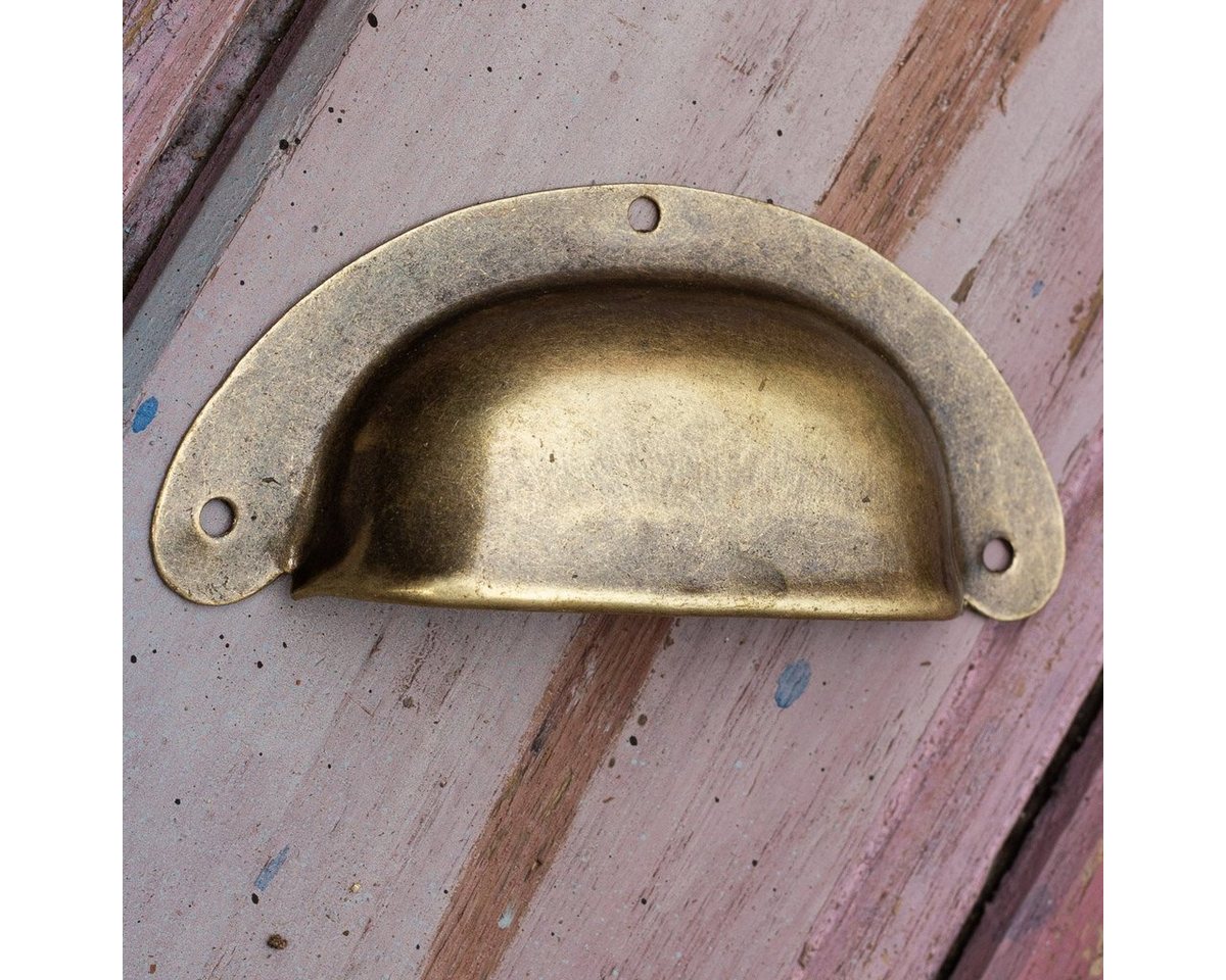 Antikas Möbelbeschlag Apothekergriff Griffmuscheln Muschelgriffe Schalengriffe Griffschale