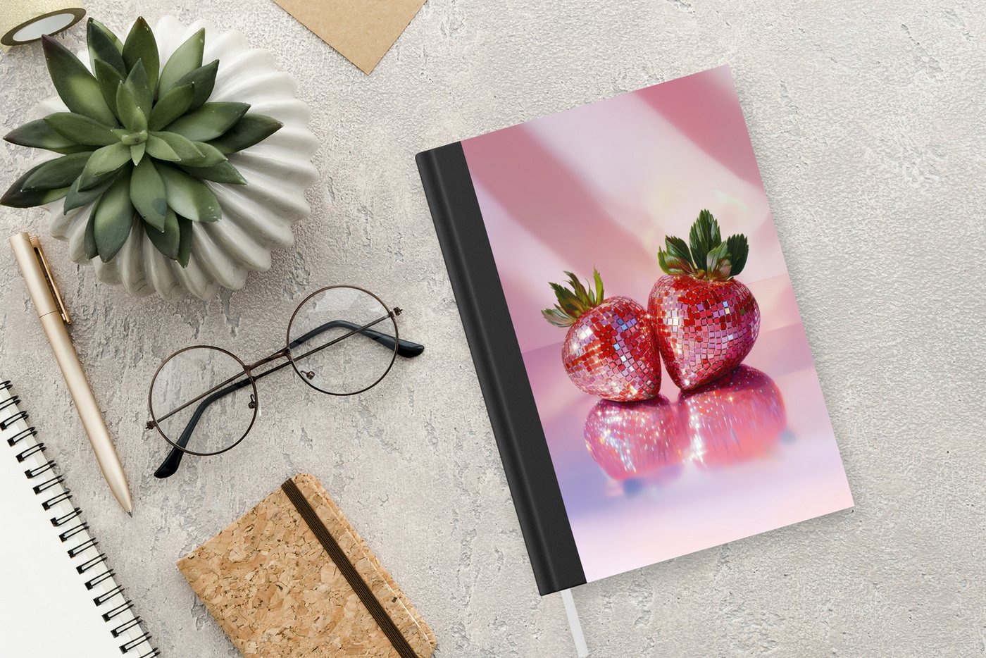 MuchoWow Notizbuch Disco - Obst - Glitzer - Erdbeere, Notebook, Notizblock a5, Tagebuch, Journal Liniert Bild 3