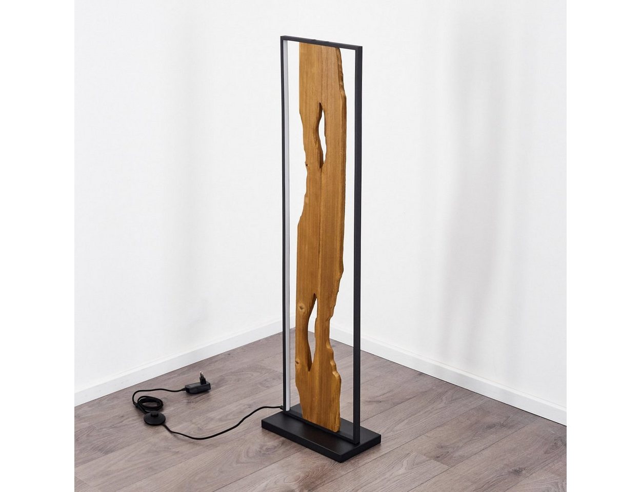 hofstein Stehlampe »Azeglio« Stehlampe aus Metall/Holz/Kunststoff in Schwarz/Natur/Weiß, 3000 Kelvin, Bodenlampe m. Fußschalter u. Lichteffekt, 2300 Lumen Bild 4