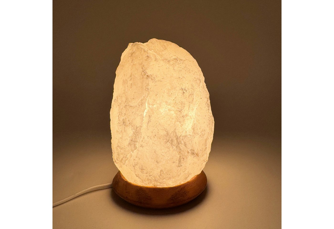 HAF Salzkristall-Tischlampe Salzlampe Naturform 2-3kg Weiß Salzkristalllampe inkl. Fassung + Birne, Leuchtmittel wechselbar, Warmweiß/Rosa, Handgefertigt - jeder Stein ein Unikat Bild 2