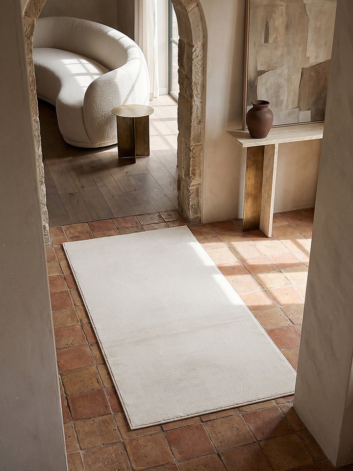 KADIMA DESIGN Teppich ALDAN Teppichläufer Creme 60x110 Uni Polyester Antirutsch Wohnraum, Läufer, Höhe: 17 mm, Trittschalldämmend, Strapazierfähig, Farbecht, Pflegeleicht