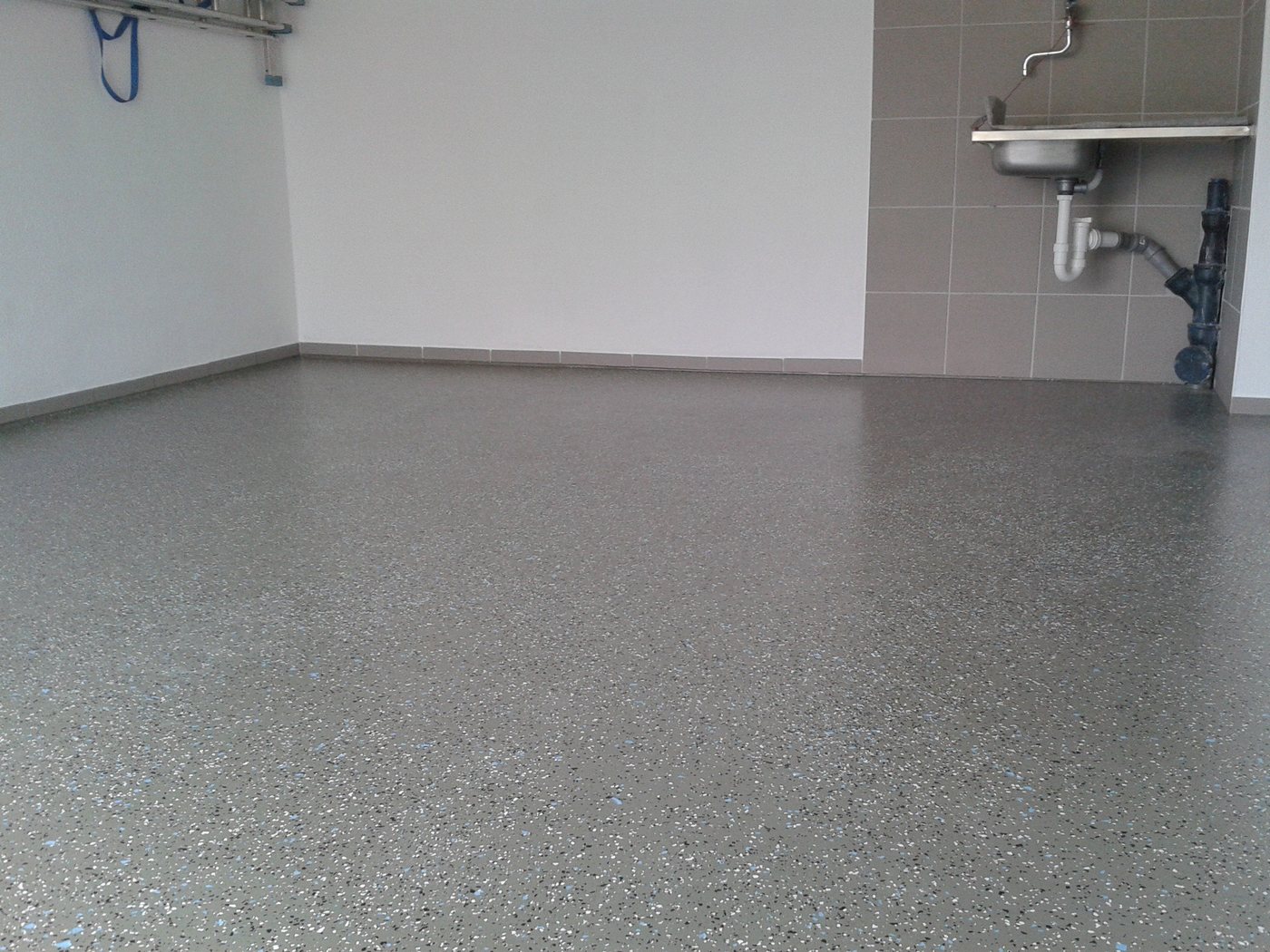 Samatec Farbpigment Farbchips SamaChips Bodenbeschichtung Einstreu, alkalibeständig, lichtbeständig, witterungsbeständig, sehr stabil Bild 5