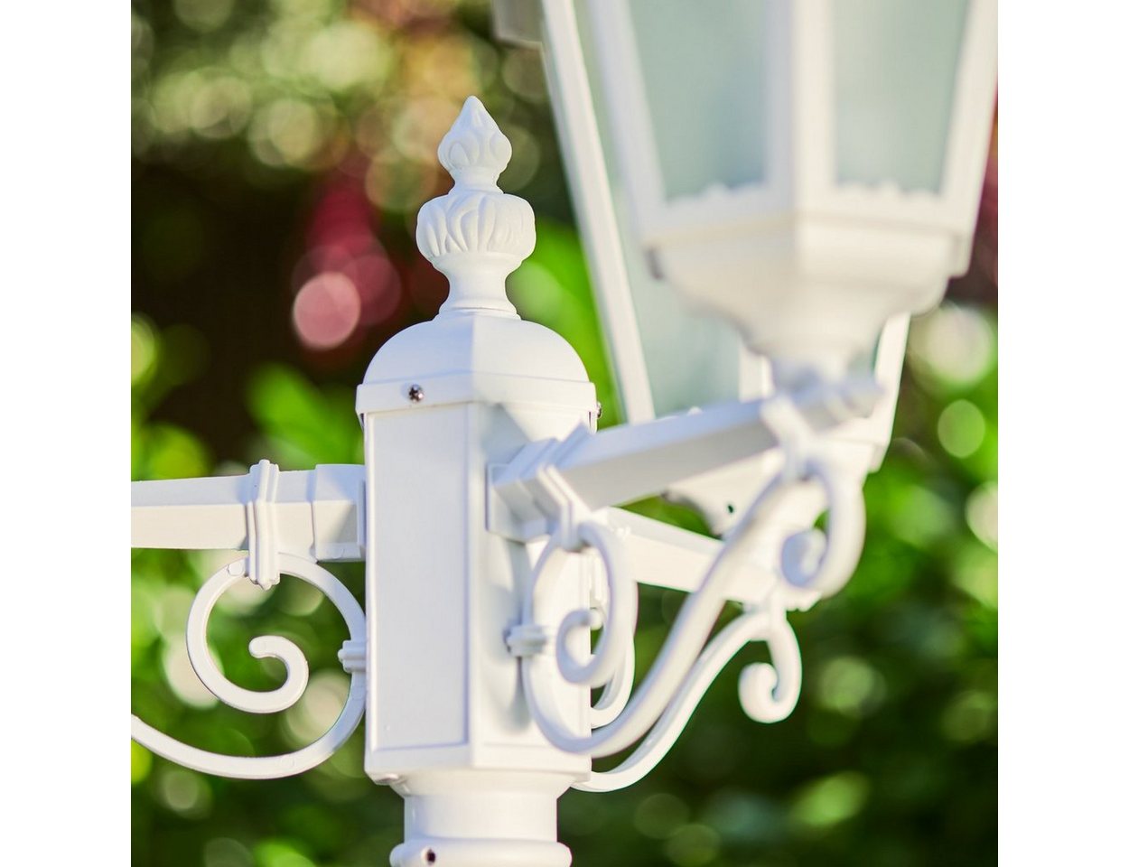 hofstein Außen-Stehlampe »Fabiano« Außenleuchte Kandelaber in antikem Look, Aluguss in Weiß, ohne Leuchtmittel, mit Milchglas-Scheiben, 3-armig, höhenverstellbar, E27, IP44 Bild 2