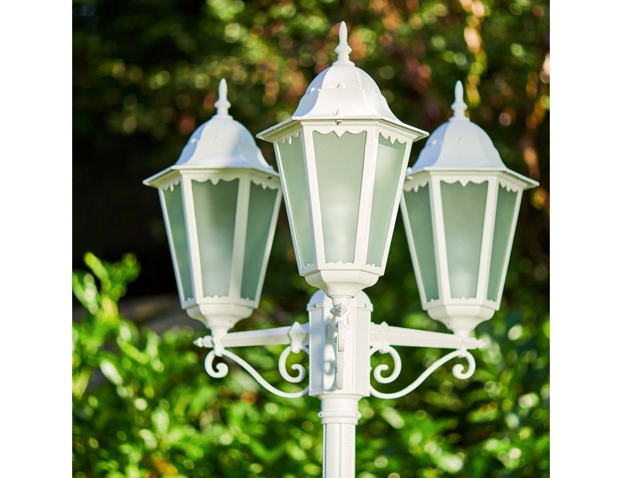 hofstein Außen-Stehlampe »Fabiano« Außenleuchte Kandelaber in antikem Look, Aluguss in Weiß, ohne Leuchtmittel, mit Milchglas-Scheiben, 3-armig, höhenverstellbar, E27, IP44 Bild 5