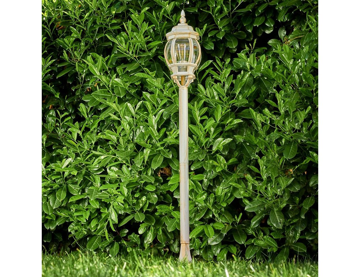 hofstein Außen-Stehlampe »Meyen« Außenleuchte, Aluguss in Weiß/Gold mit Kunststoff-Scheiben, ohne Leuchtmittel, Stehleuchte 120cm, E27, IP44 Bild 3