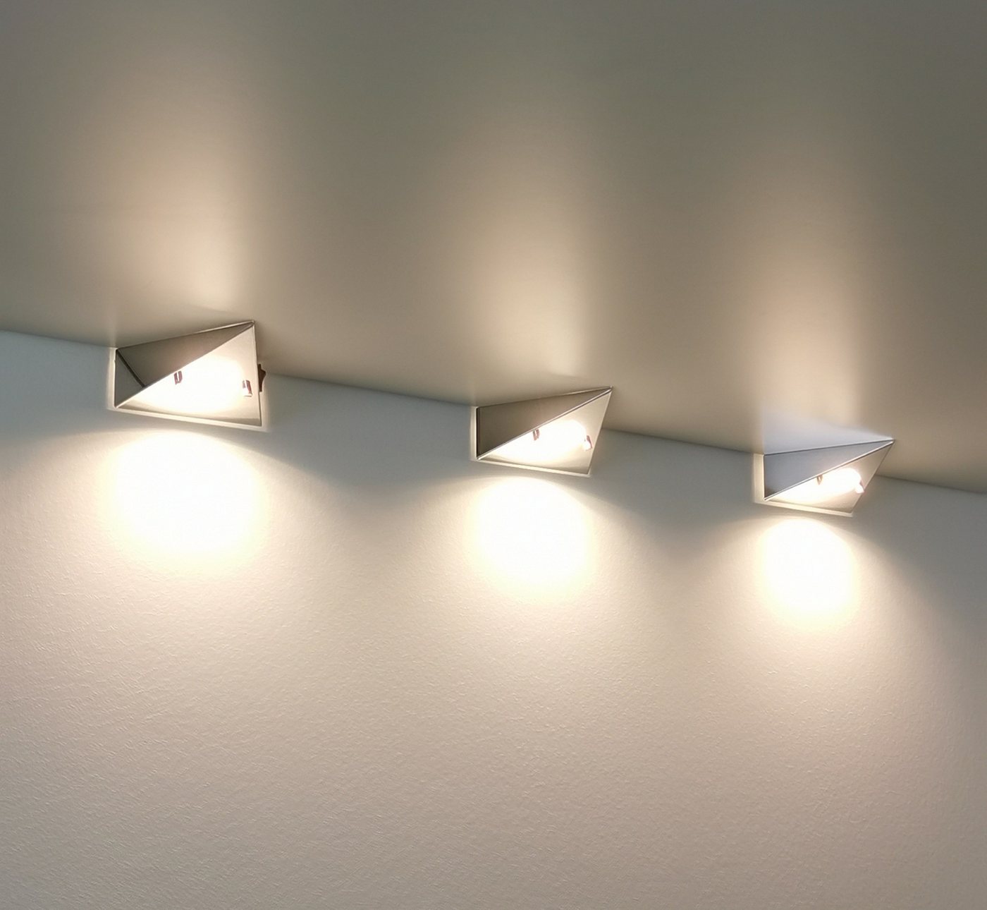 TRANGO LED Unterbauleuchte, 1er Erweiterungsset 6739-12 LED-Küchenunterbauleuchte *COOK* LED Einbauleuchte - Einbaustrahler aus Edelstahl inkl. 1x 4,8 Watt LED Modul 3000K warmweiß - direkt 230 Volt - beliebig erweiterbar, Schalter - Dreieckleuchte – Schrankleuchte Bild 3