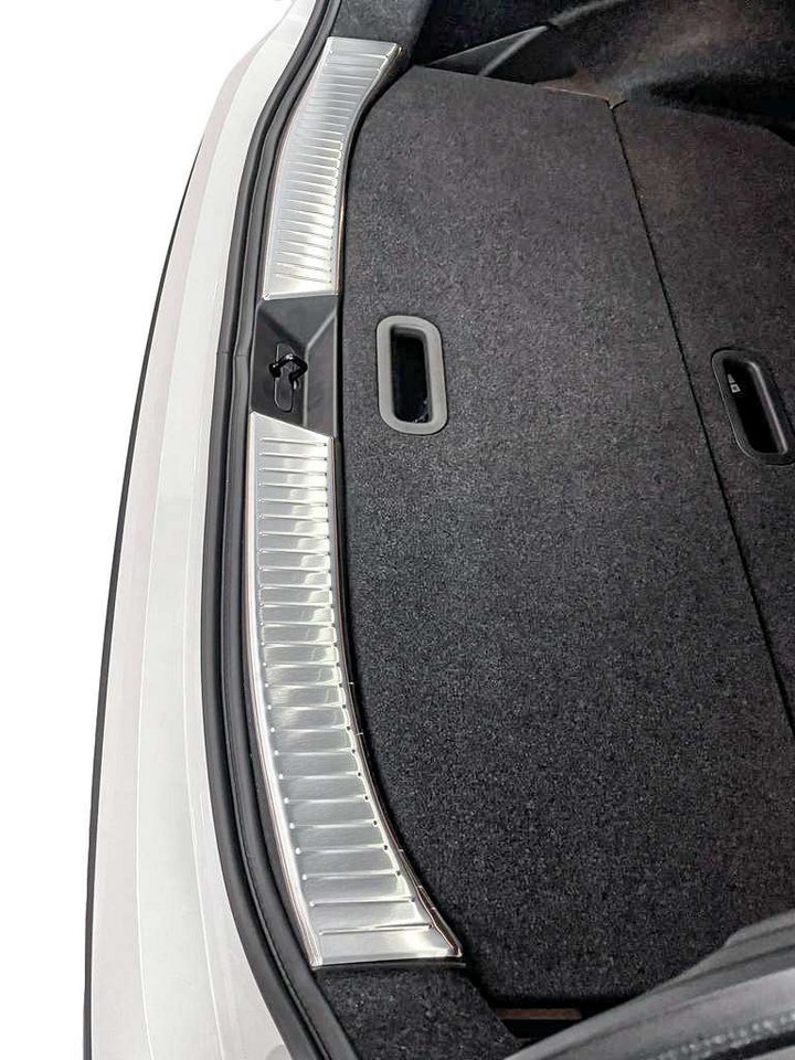 RECAMBO Ladekantenschutz für Nissan Qashqai J12, BJ ab 2021> Stoßstangenschutz, V2A rostfrei, Exklusive Optik, praktischer Schutz & perfekte Passform Bild 4