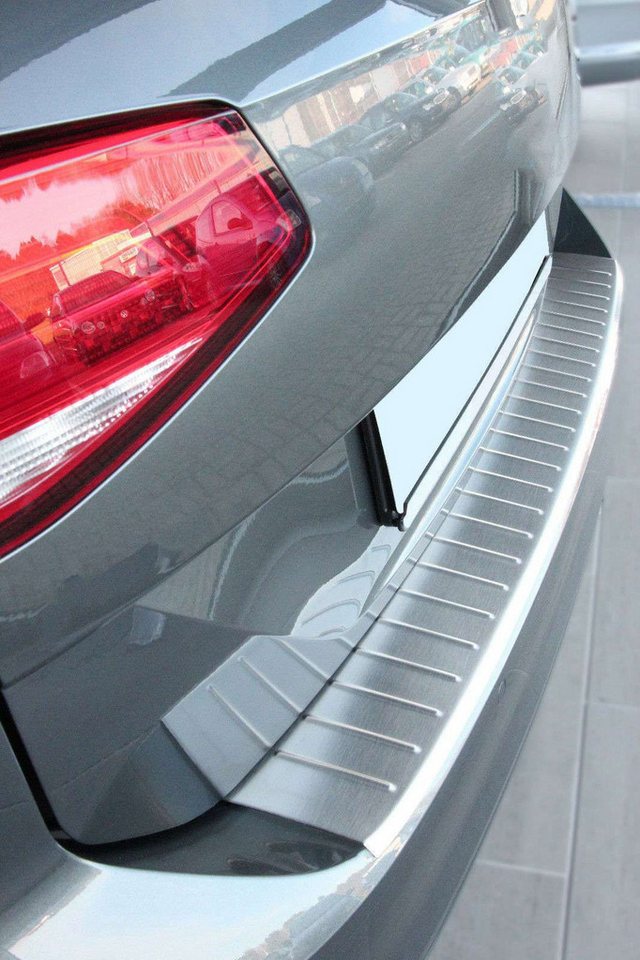RECAMBO Ladekantenschutz für VW PASSAT B8 VARIANT + ALLTRACK ab 2014 Stoßstangenschutz, V2A rostfrei, Exklusive Optik, praktischer Schutz & perfekte Passform Bild 2