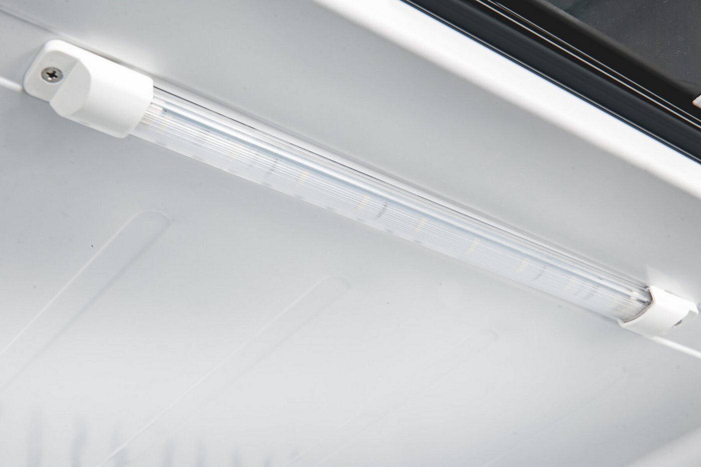 GastroHero Vollraumkühlschrank Lagerkühlschrank ECO 600 Glastür Schwarz 562 Liter LED LKSE600BG, 190 cm hoch, 77.5 cm breit, ideal zur Präsentation von Getränken und gekühlten Waren