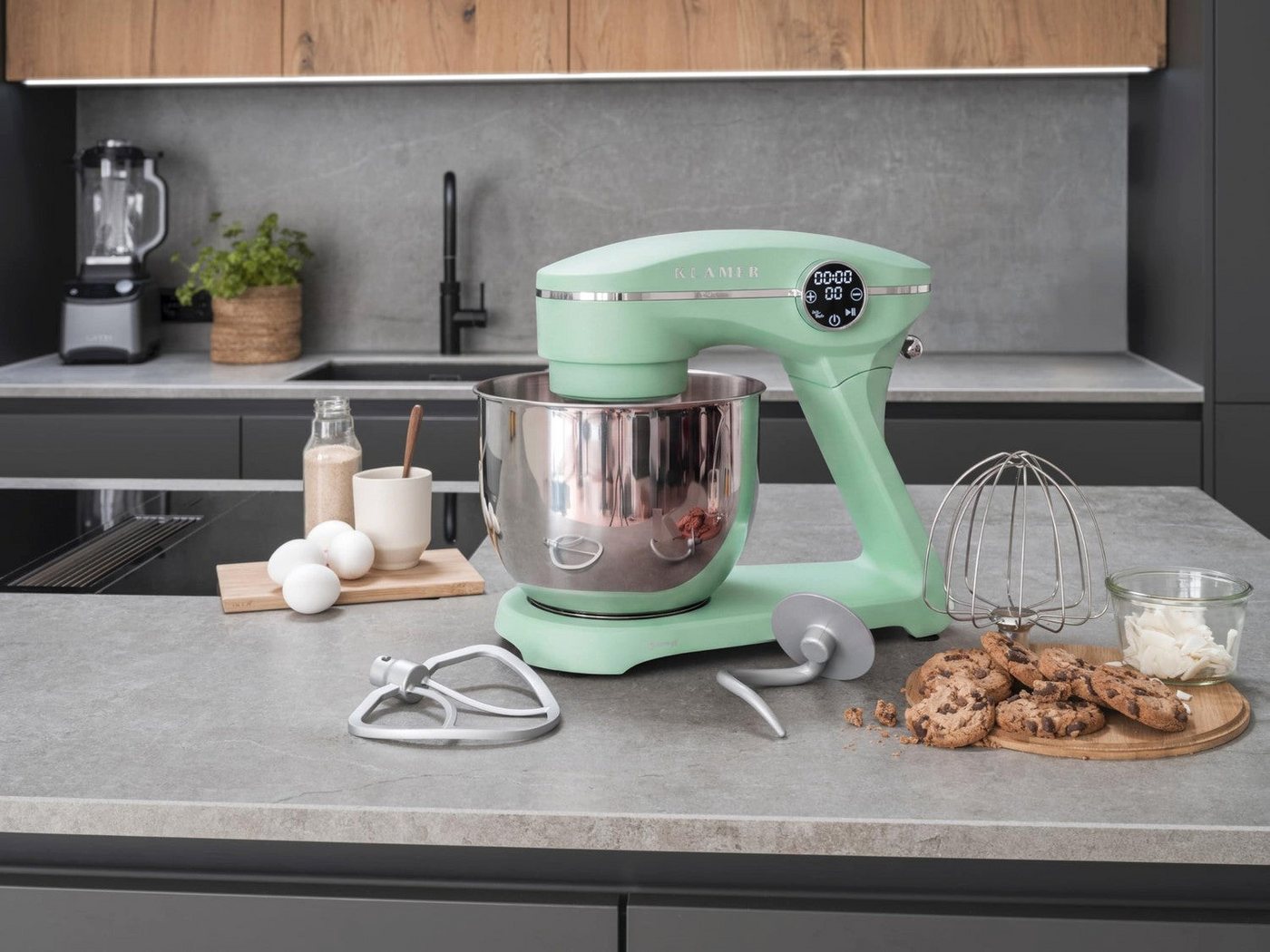KLAMER Küchenmaschine 1800W, Knetmaschine mit 6 Liter Edelstahl Schüssel, 10 Geschwindigkeitsstufen mit Timer, Rührbesen, Knethaken, Schneebesen und Spritzschutz, weiss, 1800 W, 6 l Schüssel, Spritzschutz, 3 Werkzeuge, Saugfüße, digitales Display, Timer Bild 3