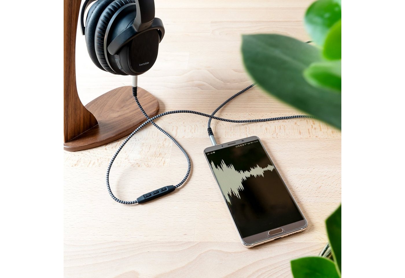 kwmobile Kopfhörerkabel für JBL E30 / E50 / E55BT / E65 BTNC / LIVE 500BT / Audio-Kabel, (19.80 cm), Ersatz Kabel 150 cm Mikrofon Lautstärkeregler - 3.5mm Klinke Bild 5