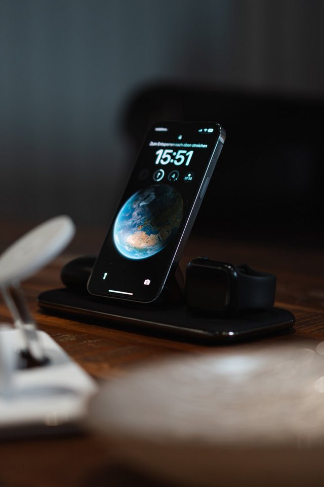 alkaya. Wireless 3 in 1 Ladestation kompatibel mit Magsafe, Ladegerät Ladestation (iWatch, Samsung/Apple Handys, AirPods aufladen, LED-Anzeige) Bild 4